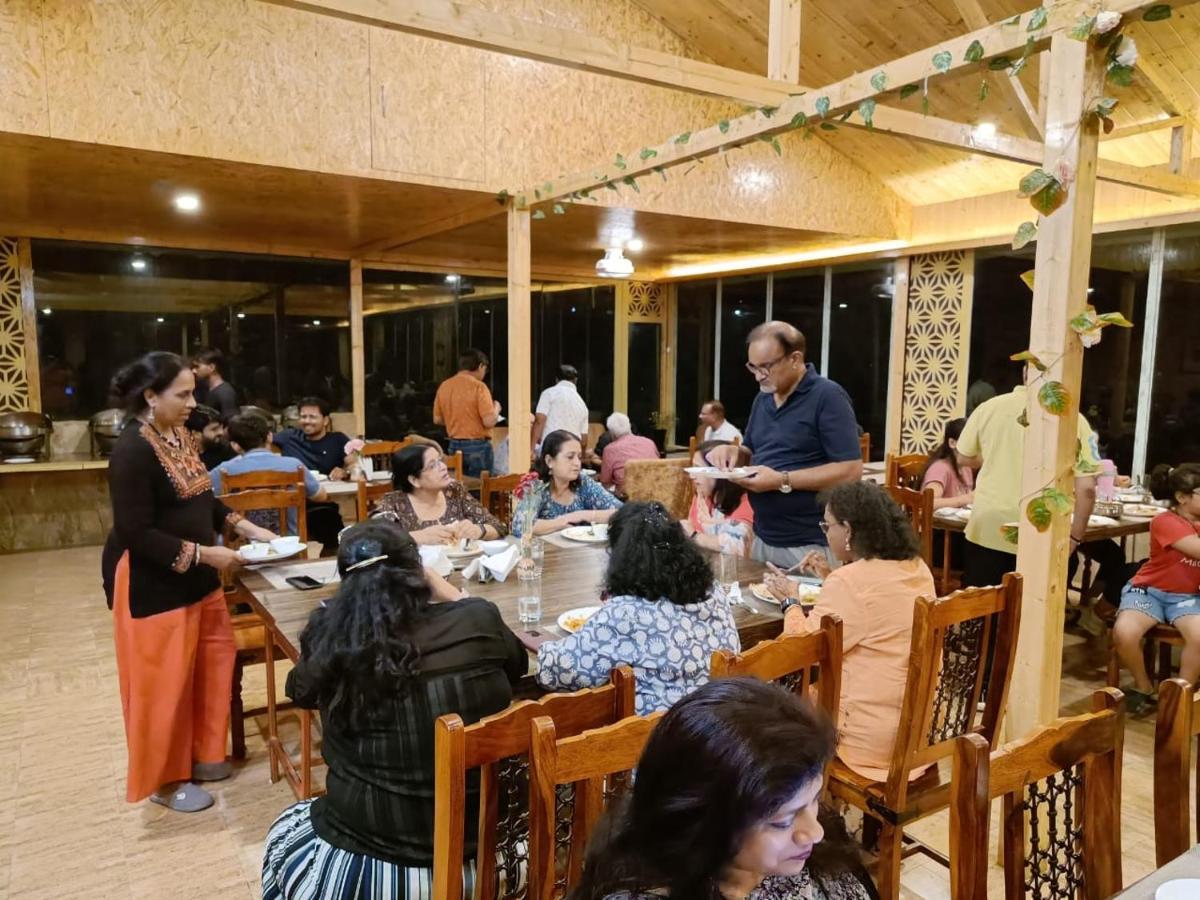 Skywood Resort Shoghi Shogi Εξωτερικό φωτογραφία