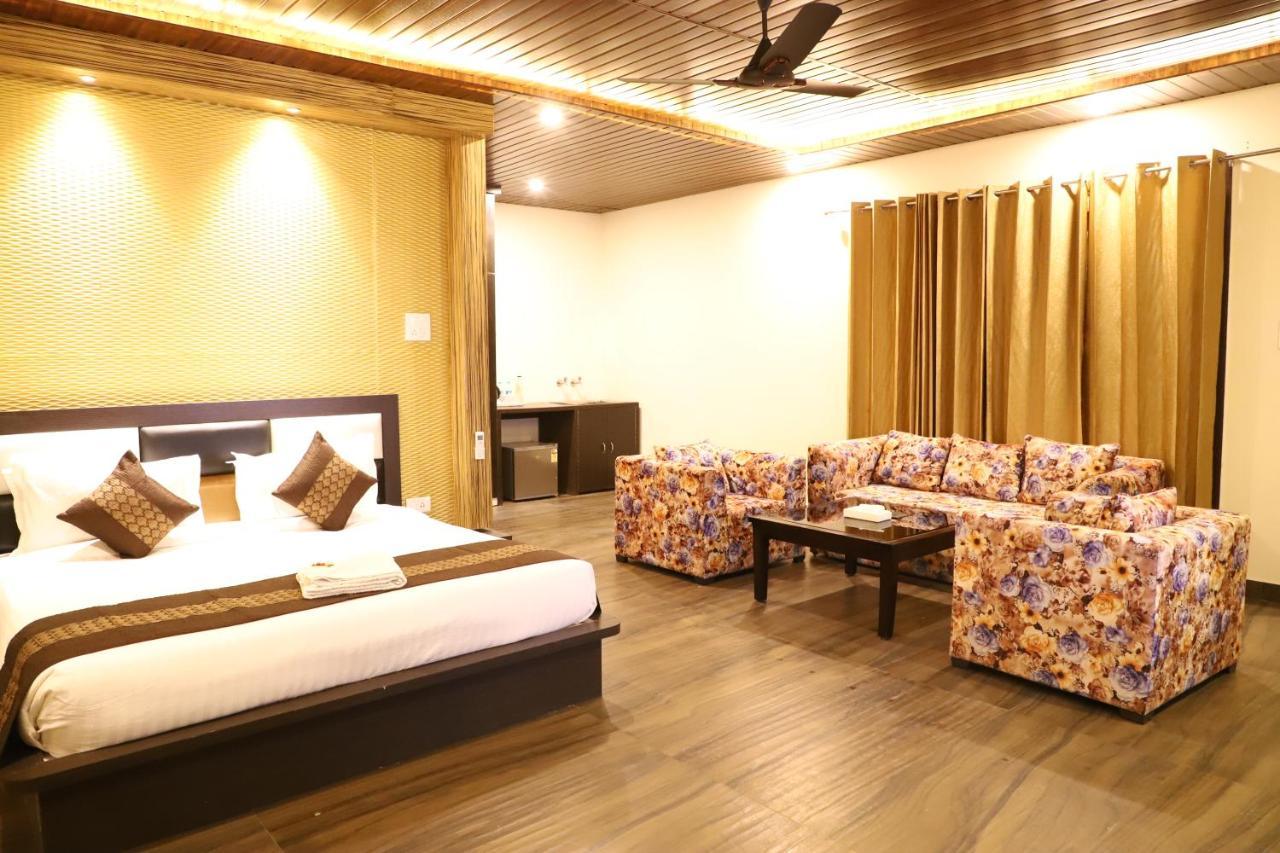 Skywood Resort Shoghi Shogi Εξωτερικό φωτογραφία