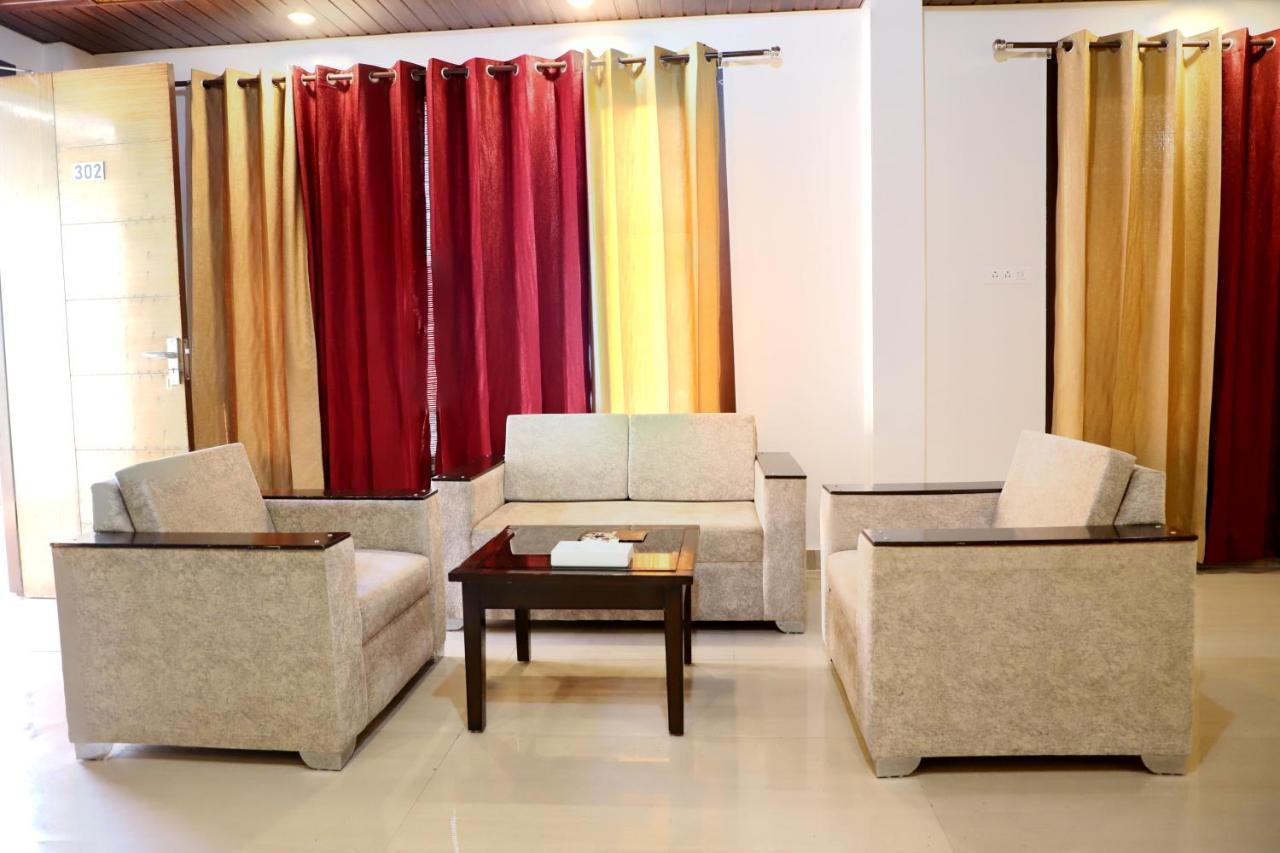 Skywood Resort Shoghi Shogi Εξωτερικό φωτογραφία