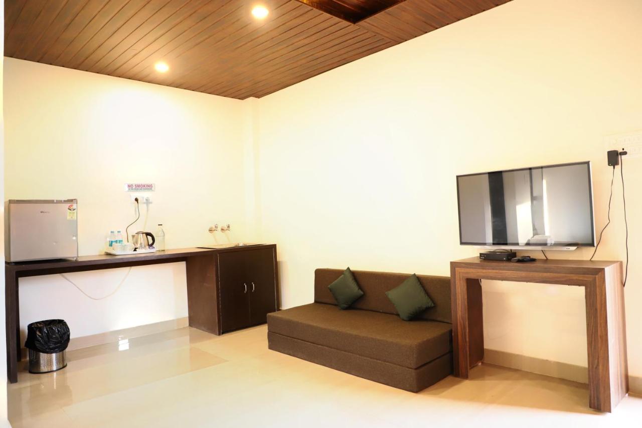 Skywood Resort Shoghi Shogi Εξωτερικό φωτογραφία