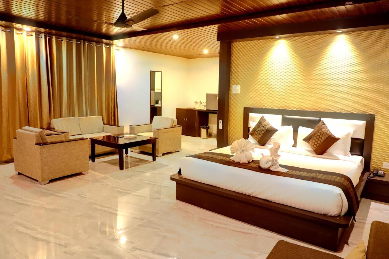 Skywood Resort Shoghi Shogi Εξωτερικό φωτογραφία