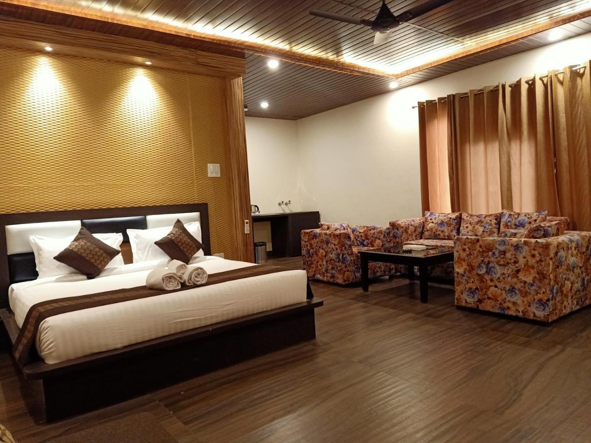 Skywood Resort Shoghi Shogi Εξωτερικό φωτογραφία